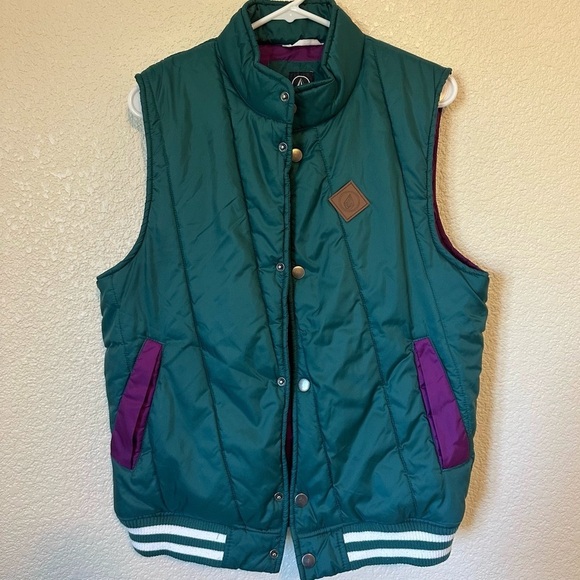 Volcom Other - Volcom Green and Purple Puffer Vest Unisex Size Medium